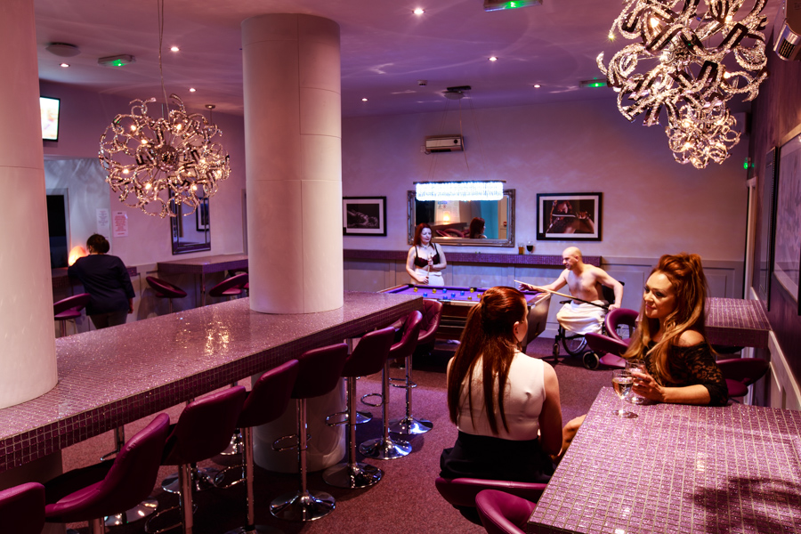 Enter Tugjobs Swinger club leeds